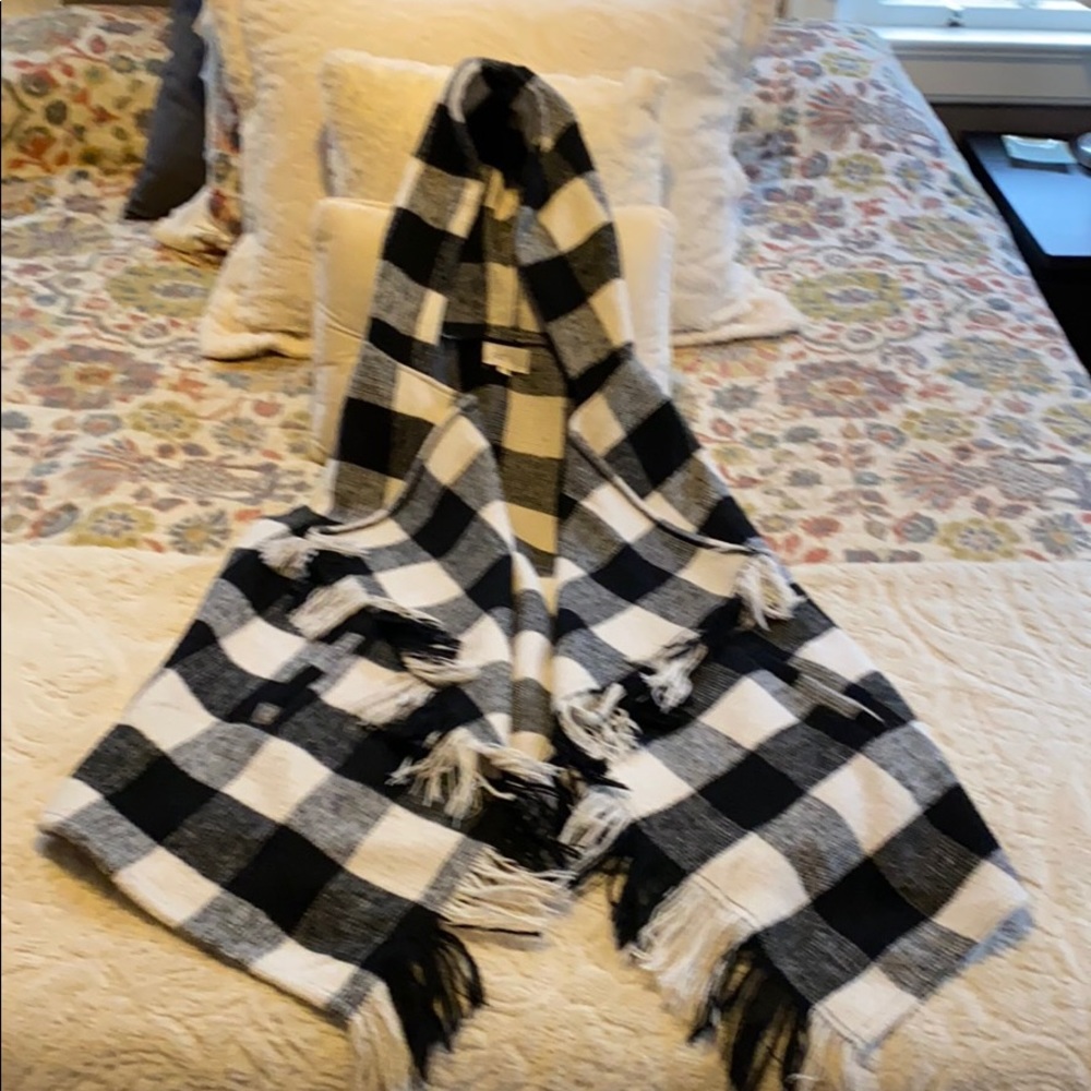 Various pieces of women’s clothing